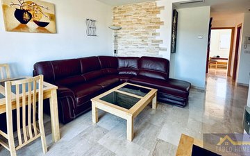 Property slide 25