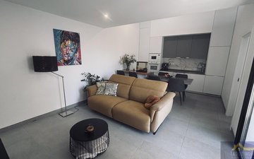 Property slide 19
