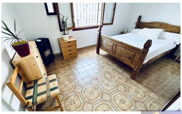 Property slide 32