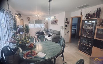 Property slide 10