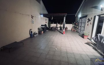 Property slide 21
