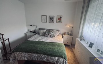 Property slide 25