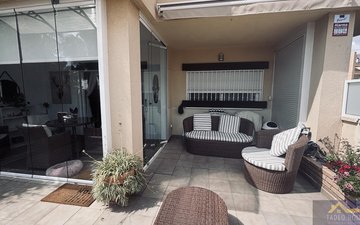 Property slide 17