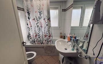 Property slide 33