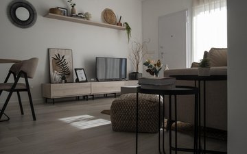 Property slide 16