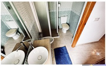 Property slide 21