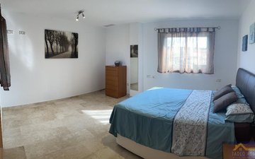 Property slide 39