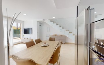 Property slide 32