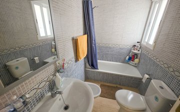 Property slide 16