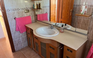 Property slide 24