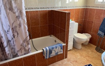 Property slide 32
