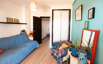 Property slide 32