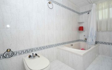 Property slide 14