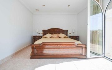 Property slide 15