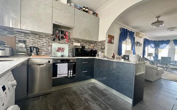Property slide 19