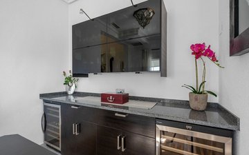 Property slide 25