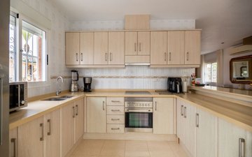 Property slide 17
