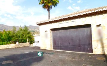 Property slide 31