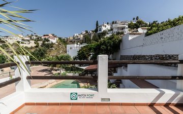 Property slide 22