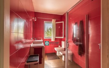 Property slide 25