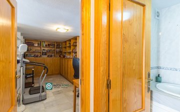 Property slide 21