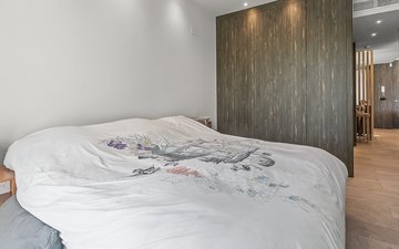 Property slide 15