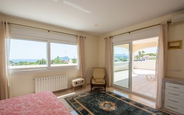 Property slide 39
