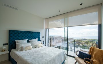 Property slide 21