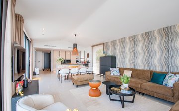 Property slide 17