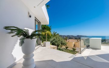 Property slide 14