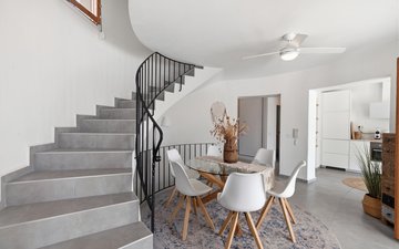 Property slide 44
