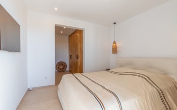 Property slide 35