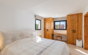 Property slide 42