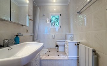 Property slide 36