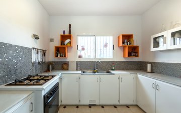 Property slide 18