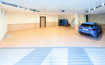 Property slide 40