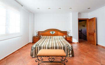Property slide 24
