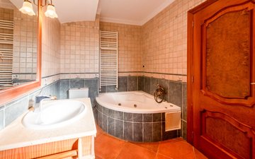Property slide 21