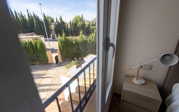 Property slide 32