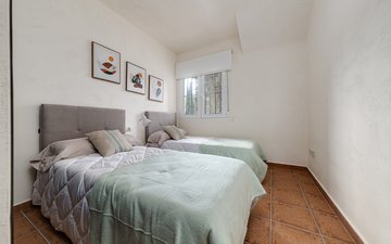 Property slide 14