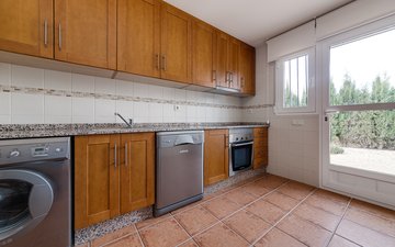 Property slide 34