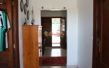 Property slide 32