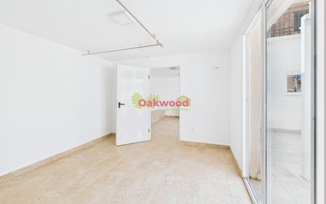 Property slide 21
