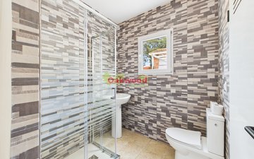 Property slide 25