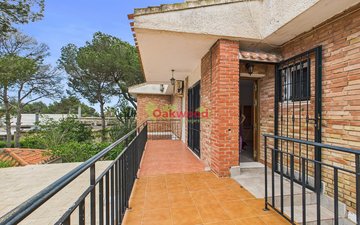 Property slide 28