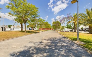 Property slide 44