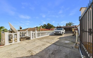Property slide 38