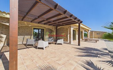 Property slide 39
