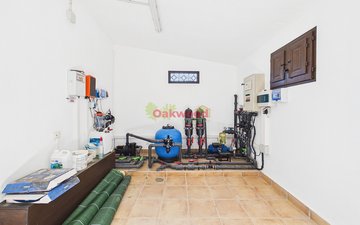 Property slide 58