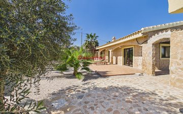 Property slide 46